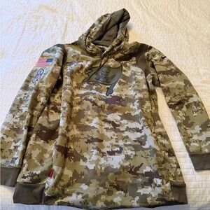 Nike Tampa Bay Buccaneers Camo Hoodie XL EUC
